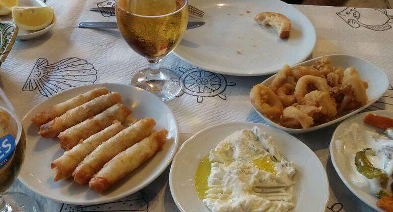 Buhara Meyhanesi Cesme Cesme